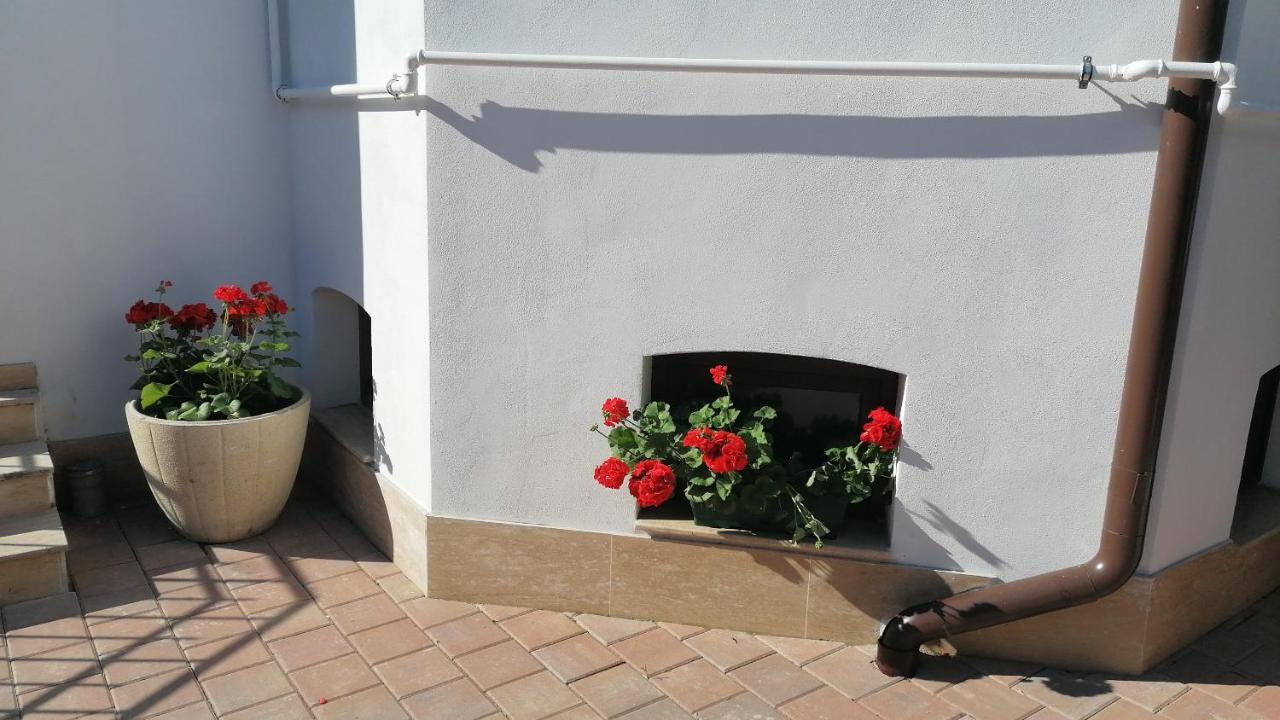 Bed and Breakfast Ana Boutique Alba Iulia Zewnętrze zdjęcie