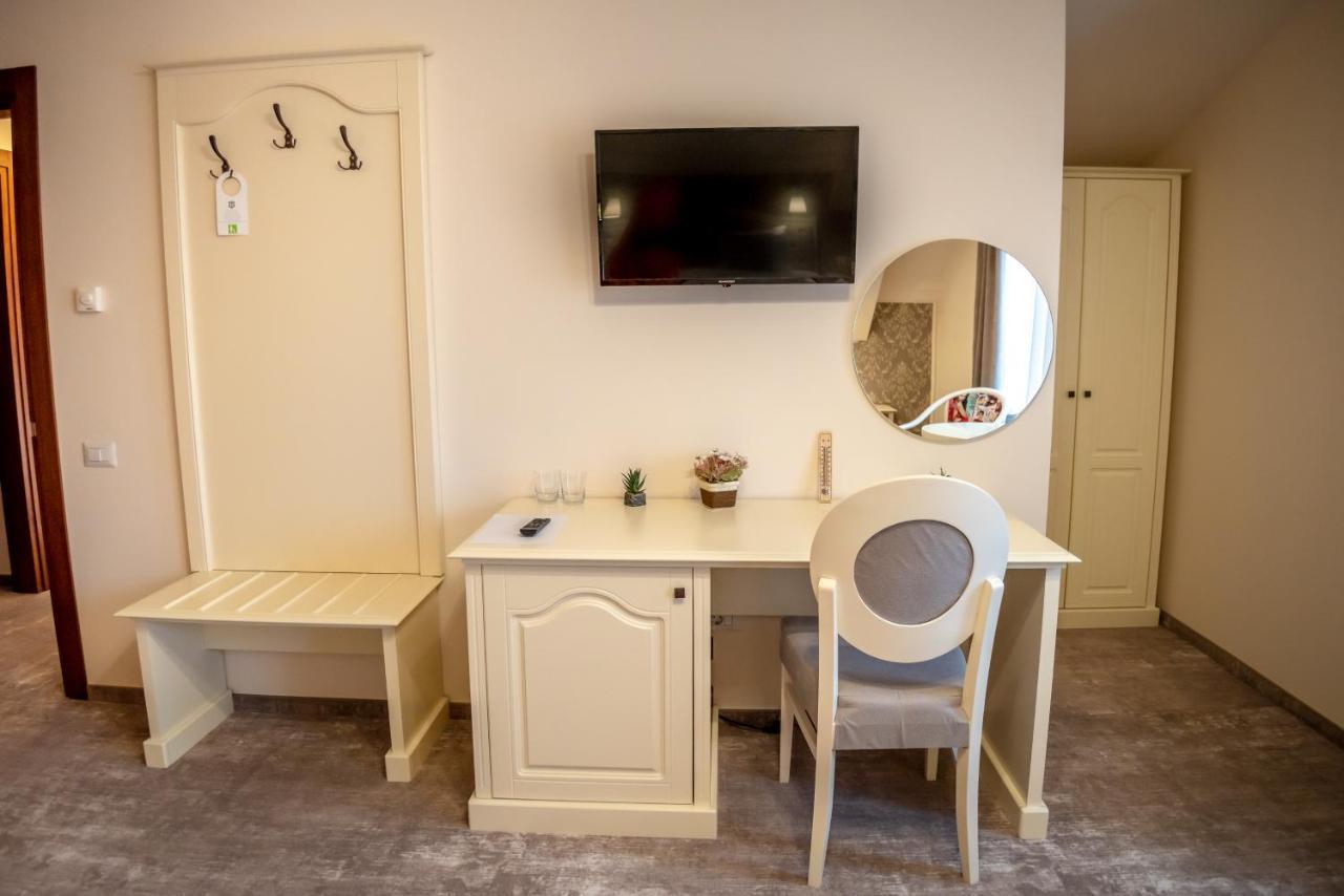 Bed and Breakfast Ana Boutique Alba Iulia Zewnętrze zdjęcie