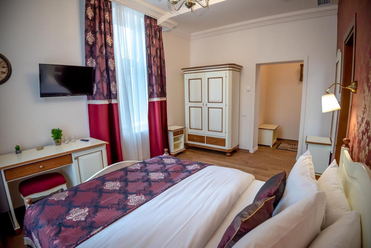 Bed and Breakfast Ana Boutique Alba Iulia Zewnętrze zdjęcie