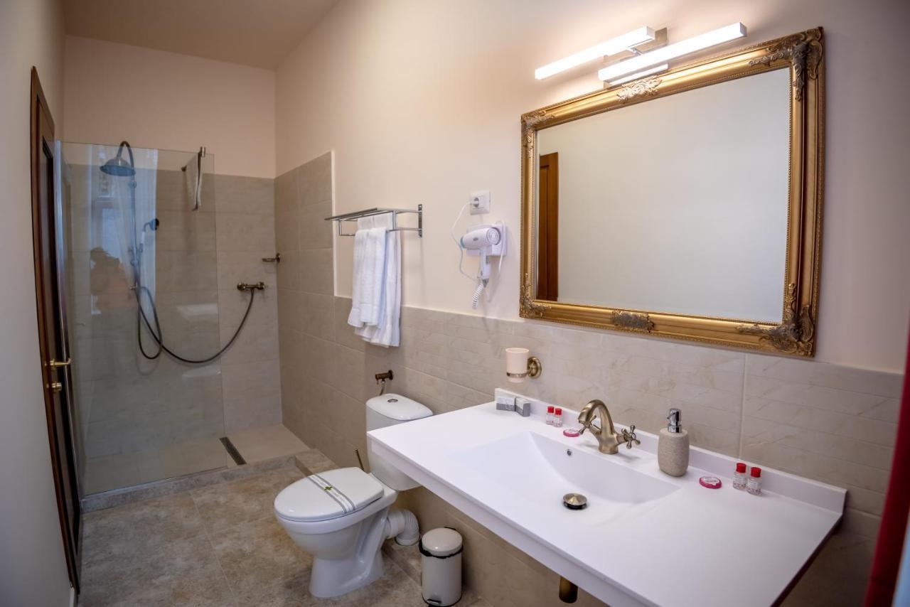 Bed and Breakfast Ana Boutique Alba Iulia Zewnętrze zdjęcie